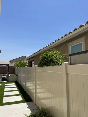 Tomas Landscape Logo