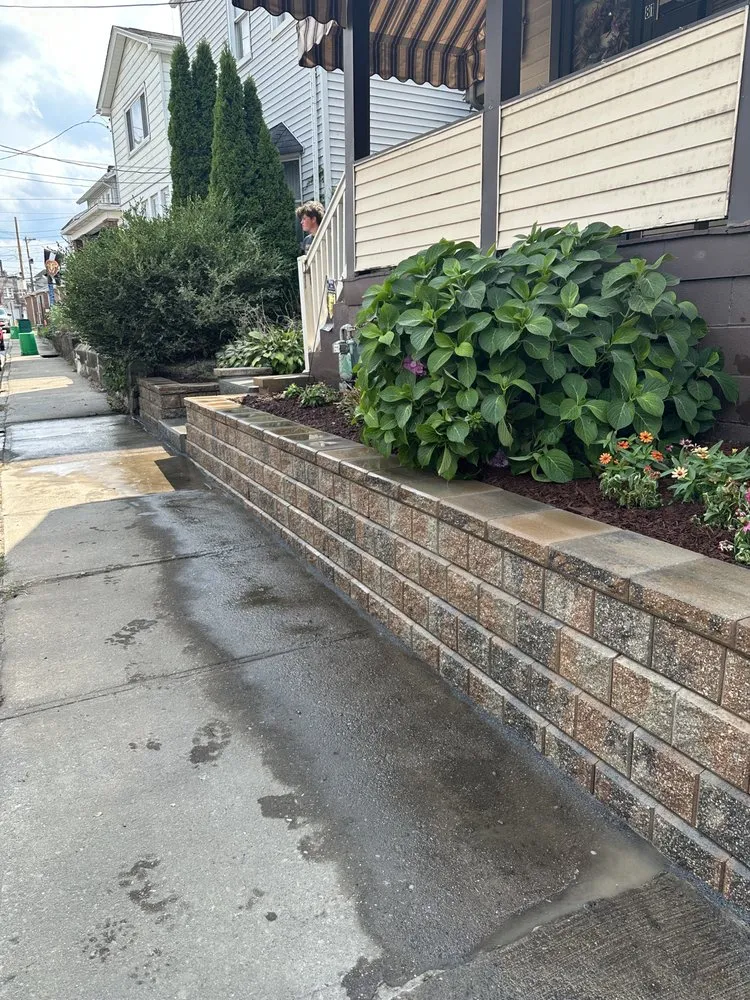 Trusted garden landscaping in Butler, PA - Toma's Lawn And Landscape