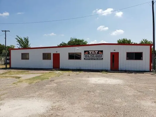 Tomas Tree and Lawn Service