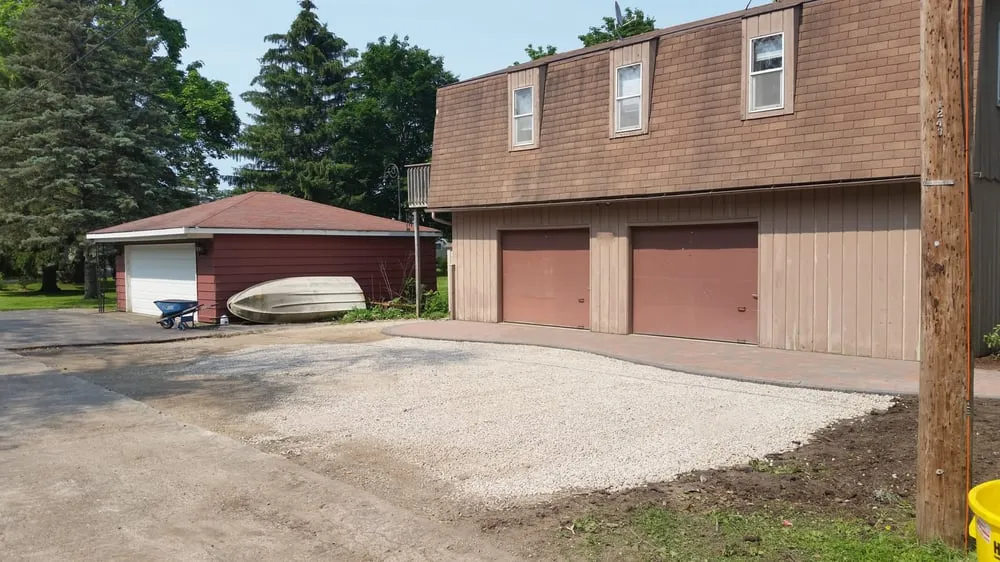 Local landscaping services in Cary, IL - Tomasello's Landscaping