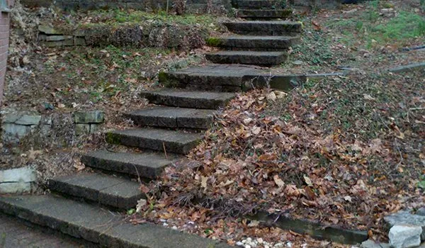 Custom residential landscaping for residential properties in Pittsburgh, PA by Tomasits Landscaping