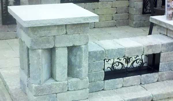 Professional garden landscaping in Pittsburgh, PA by Tomasits Landscaping