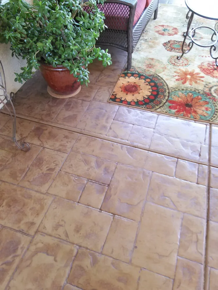 Affordable lawn mowing service for residential properties in Sacramento, CA by Tomas's Concrete