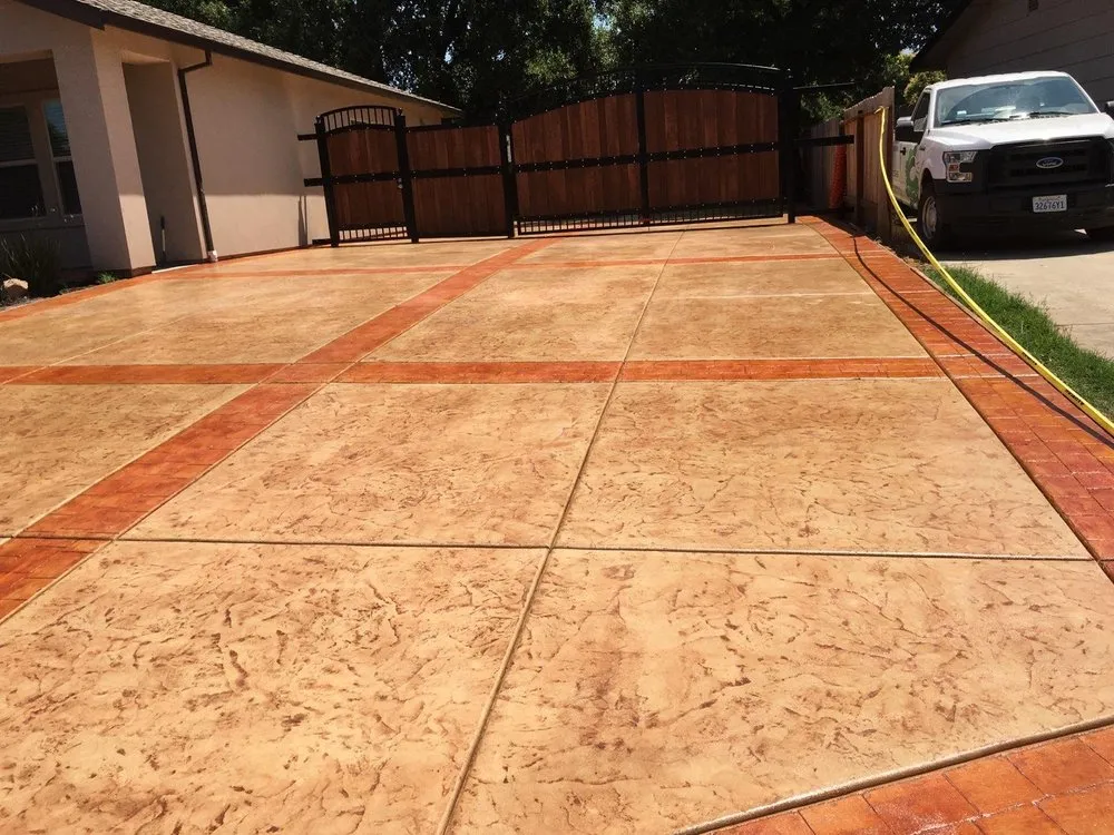 Top-rated yard cleanup service experts serving Sacramento, CA - Tomas's Concrete