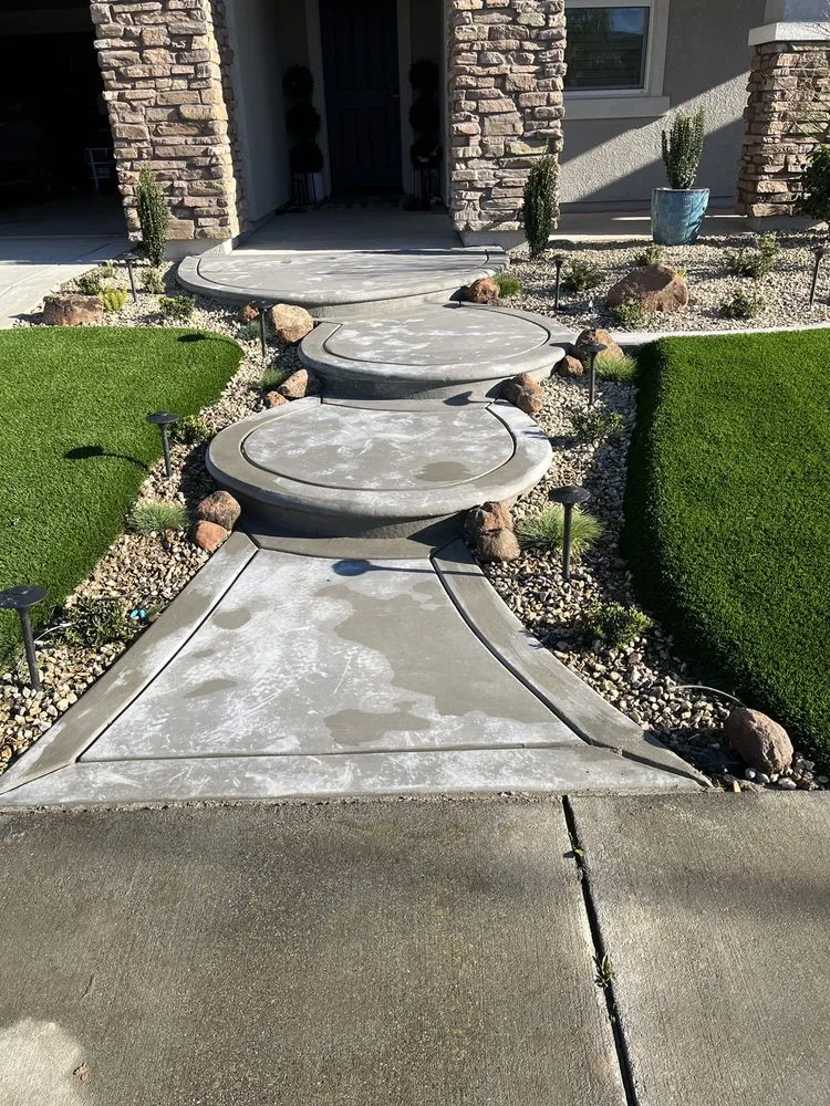 Top-rated outdoor landscaping for beautiful yards in Sacramento, CA by Tomas's Concrete
