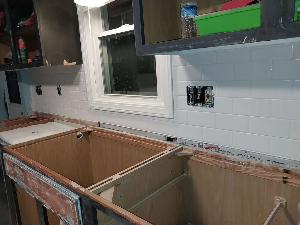 Professional lawn mowing service experts serving Akron, OH - Tomblins Handyman Work