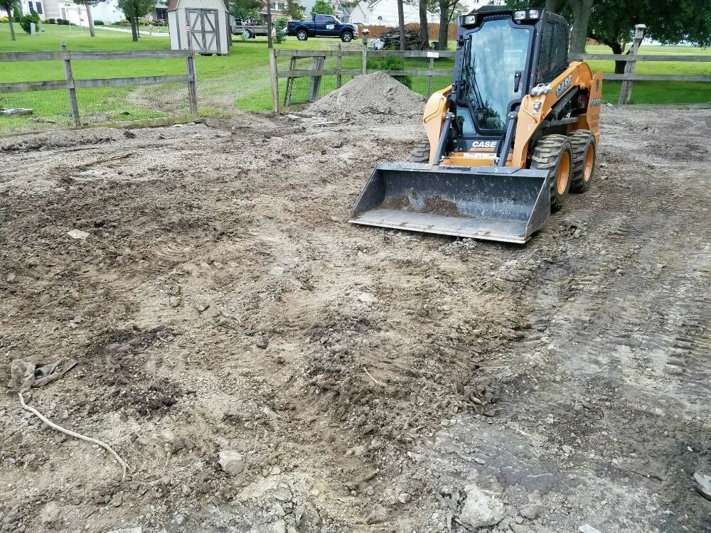 Local yard maintenance experts serving Lakeview, NY - Tomczak's Lawn Care