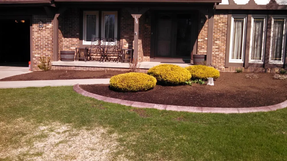 Trusted garden landscaping experts serving Lakeview, NY - Tomczak's Lawn Care