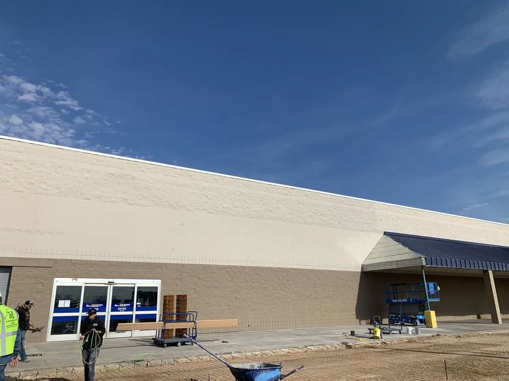 Top-rated landscape design for outdoor upgrades in Levelland, TX by Tommys Construction & Lawn Service