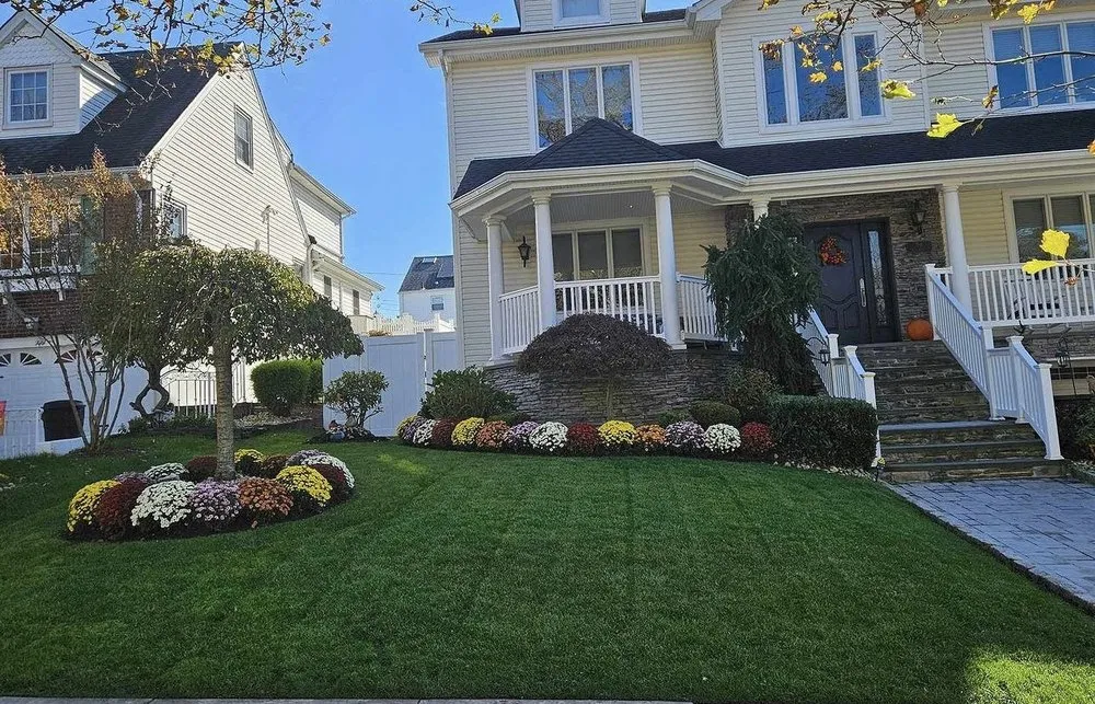Top-rated yard cleanup service in Staten Island, NY - Tommy’s Landscaping and Construction