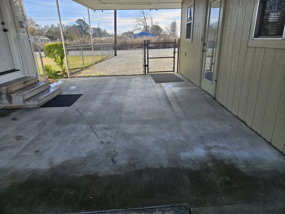 Expert lawn care service near you in Breaux Bridge, LA by Tommy's Lawn & Landscaping Services