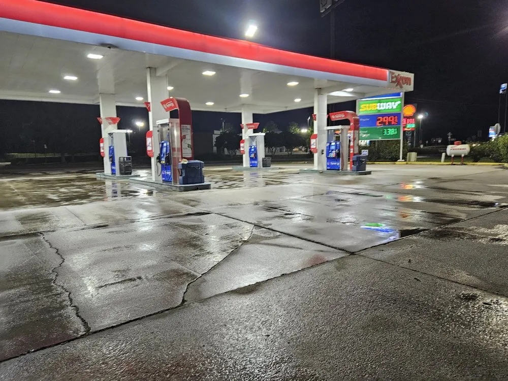 Custom landscape design in Breaux Bridge, LA - Tommy's Lawn & Landscaping Services