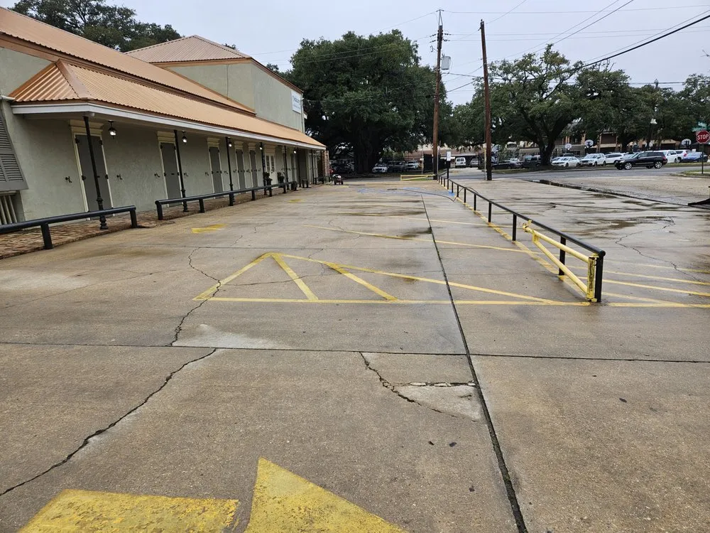 Expert landscaping services for residential properties in Breaux Bridge, LA by Tommy's Lawn & Landscaping Services