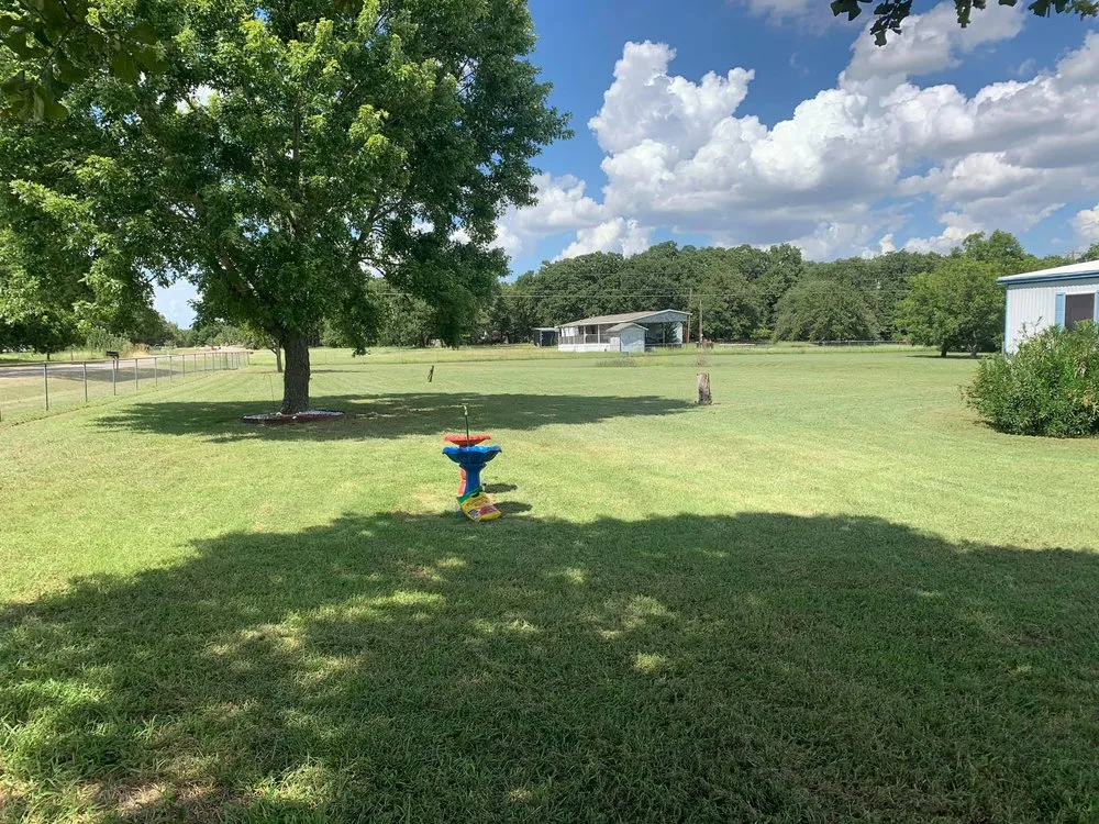 Top-rated lawn care service in Azle, TX by Tommy’s Lawn Care