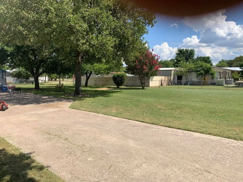 Professional residential landscaping in Azle, TX - Tommy’s Lawn Care