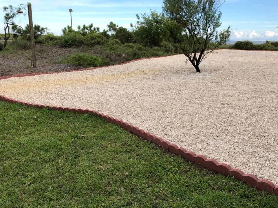 Professional outdoor landscaping experts serving Azalea Park, FL - Tommy’s Tree Service & Debris Removal