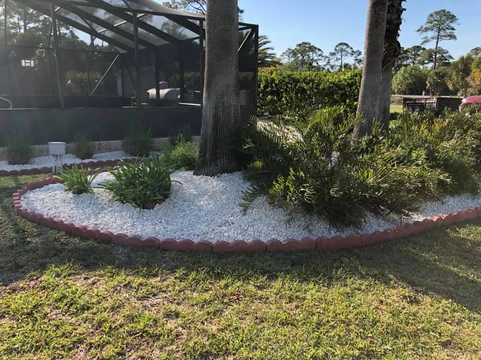 Custom outdoor landscaping in Azalea Park, FL - Tommy’s Tree Service & Debris Removal