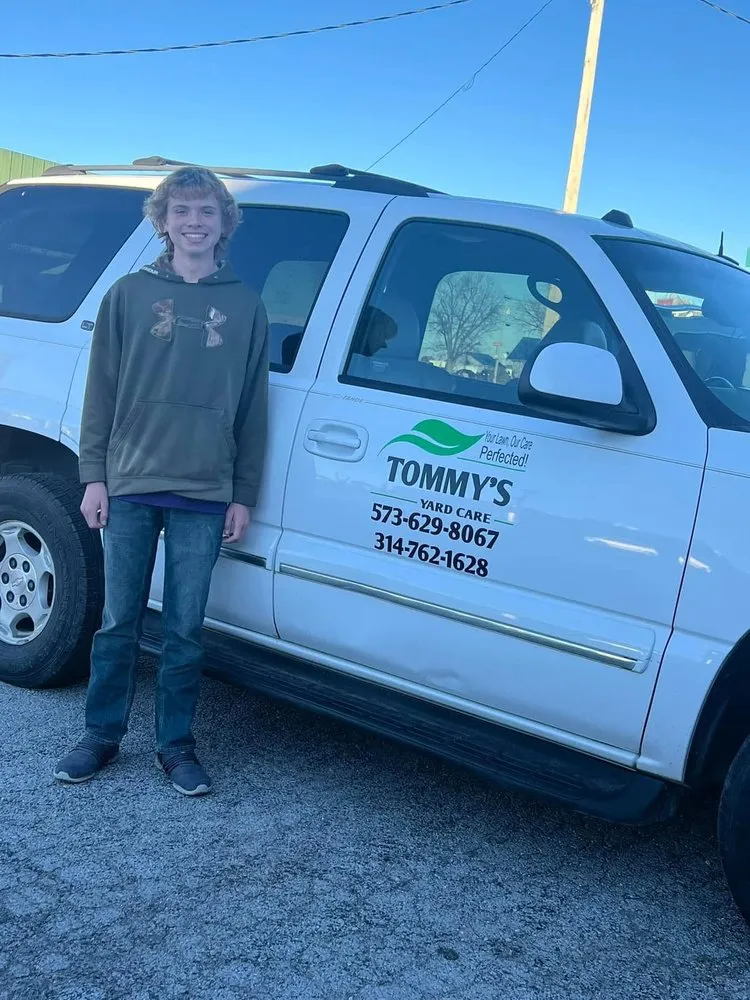 Professional lawn care service near you across Monroe City, MO - Tommy's Yard Care