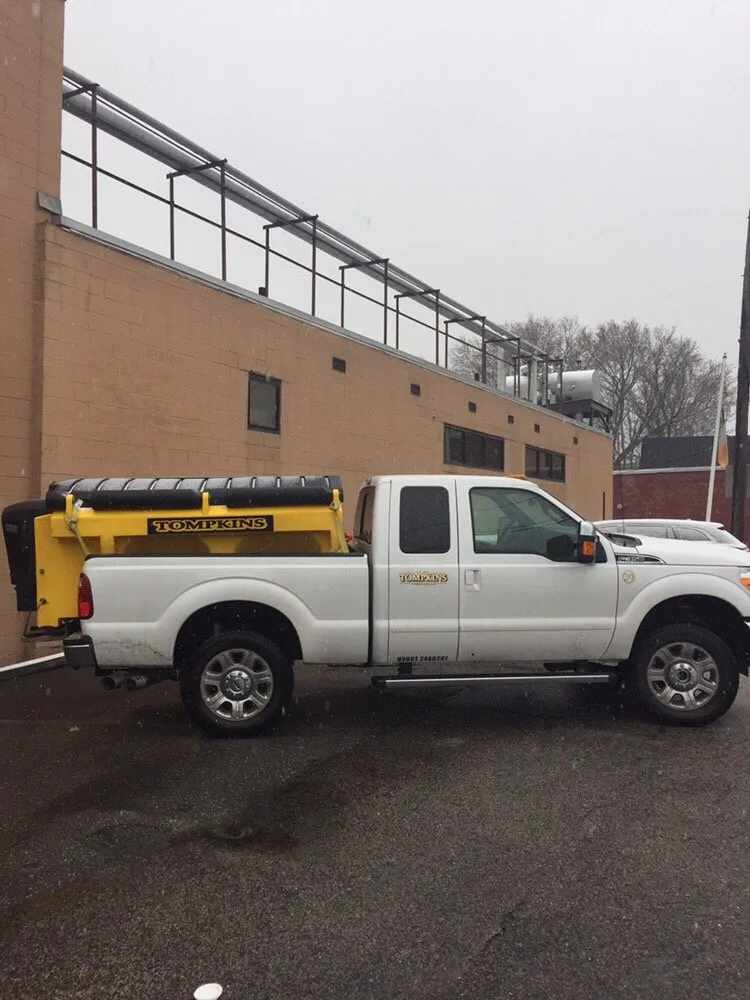Custom residential landscaping experts serving Charlestown, MA - Tompkins Facility Service