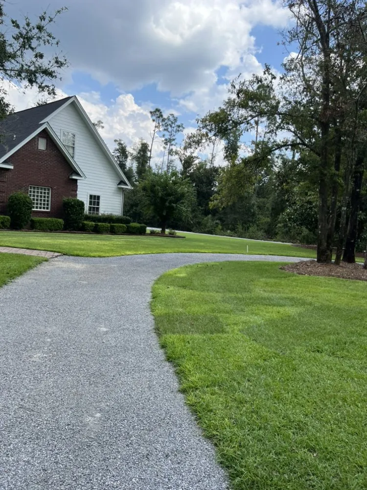 Reliable yard cleanup service in Panama City, FL - Toms Coastal Lawn Care
