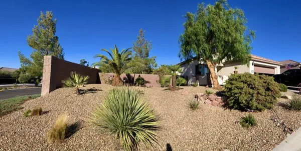 Tom’s Garden & Landscape Service Logo
