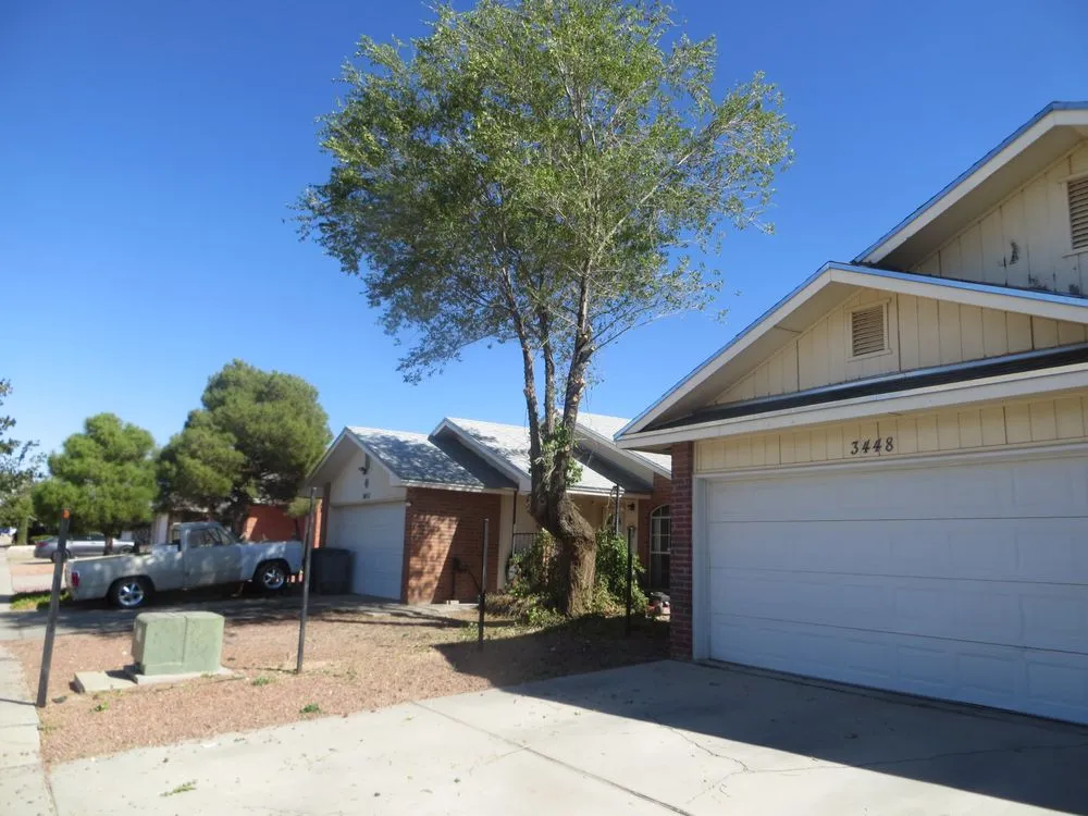 Custom residential landscaping in El Paso, TX by Tom's Landscaping