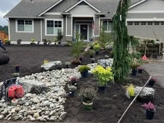 Local landscape design experts serving Mukilteo, WA - Toms Landscaping