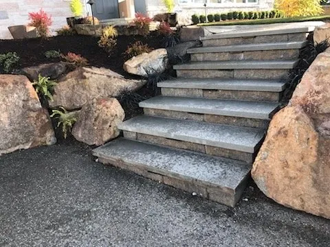 Custom garden landscaping in Mukilteo, WA - Toms Landscaping