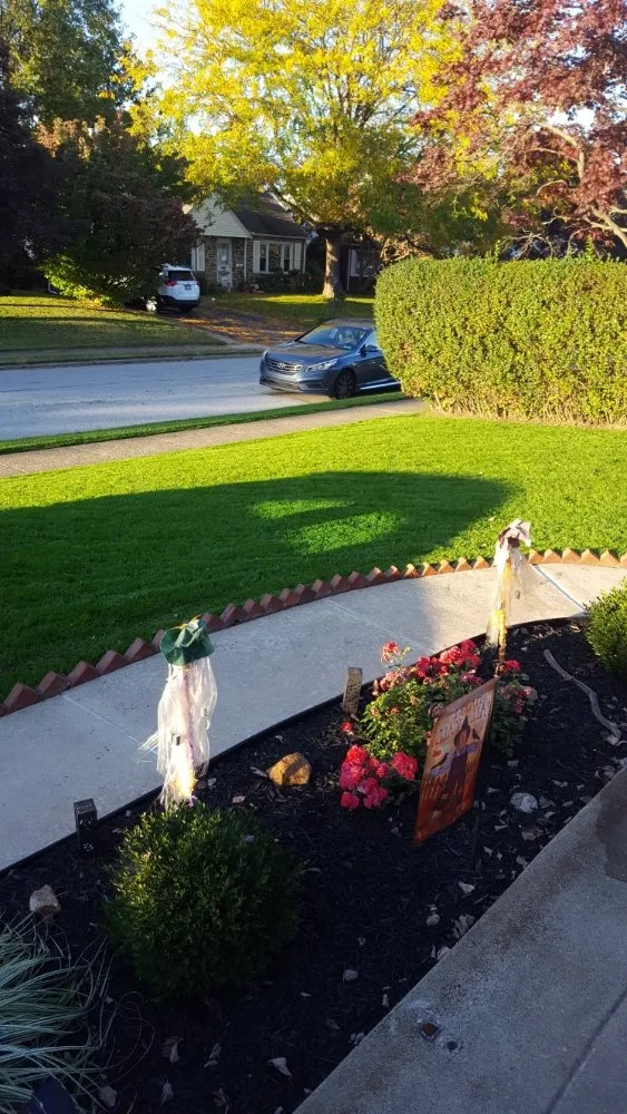 Custom outdoor landscaping in Havertown, PA by Tom's Lawn Cutting