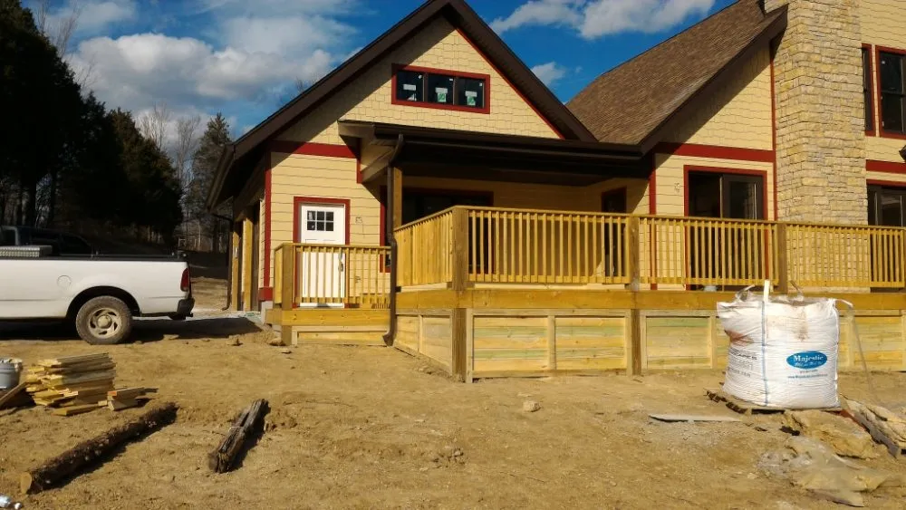 Local outdoor landscaping experts serving Louisville, KY - Tom's Total Landscaping Service