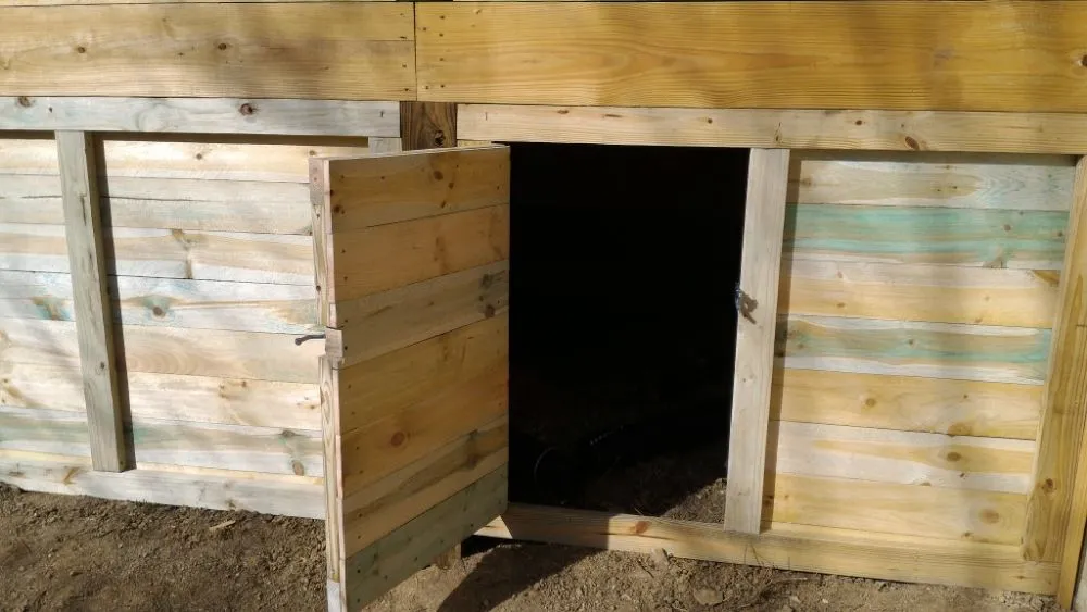 Reliable residential landscaping experts serving Louisville, KY - Tom's Total Landscaping Service