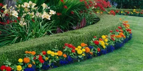 Custom landscape design with custom design in Waynesboro, VA by Tom's Yardscape