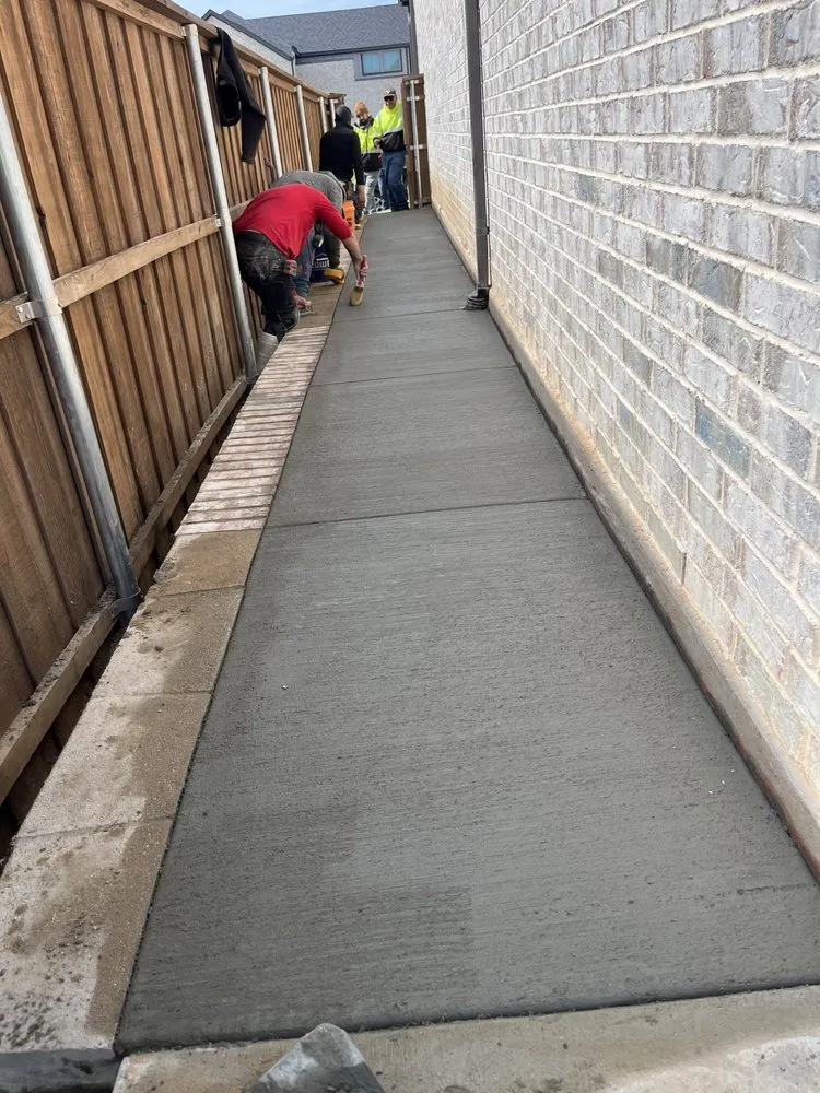 Custom outdoor landscaping for year-round maintenance across Valley View, TX - Tomys Replant Landscaping & Concrete