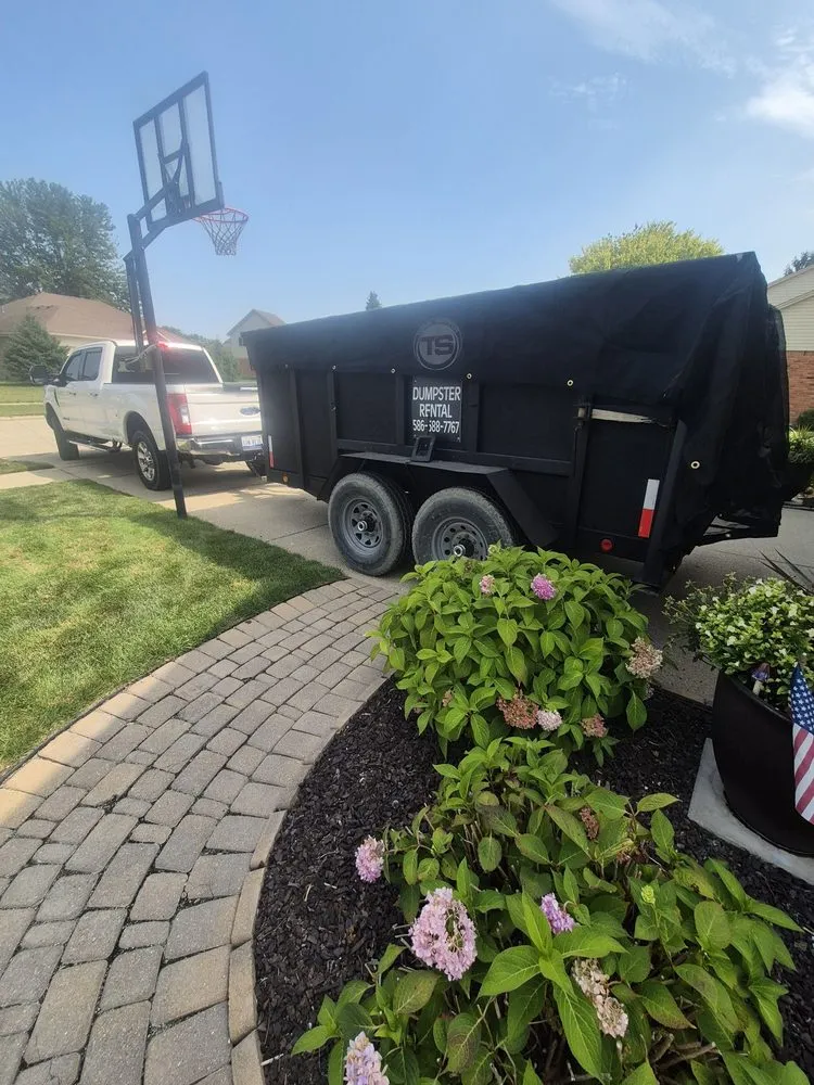 Reliable yard cleanup service in New Baltimore, MI by Tone Setter - TS Outdoor Services