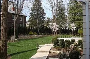 Top-rated yard maintenance in Roslyn, NY - Tony Di Stefano Landscaping