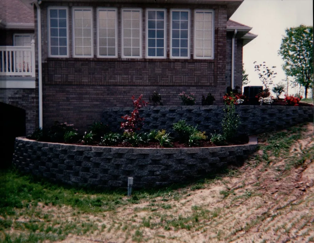 Top-rated residential landscaping for beautiful yards across Highland, IL - Tony Johnson Landscaping
