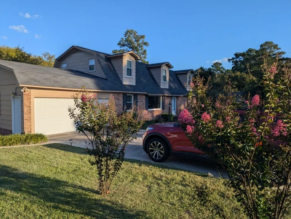 Professional landscaping services experts serving Columbia, SC - Tony Macaroni Landscaping