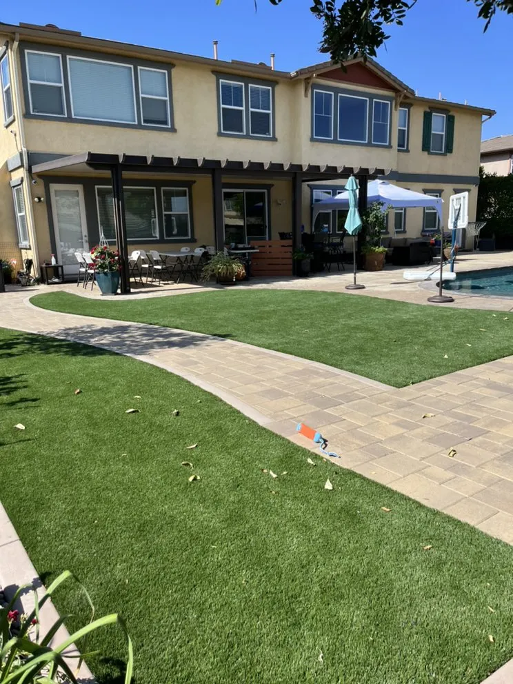 Affordable garden landscaping for year-round maintenance across Rialto, CA - Tony's Landscape