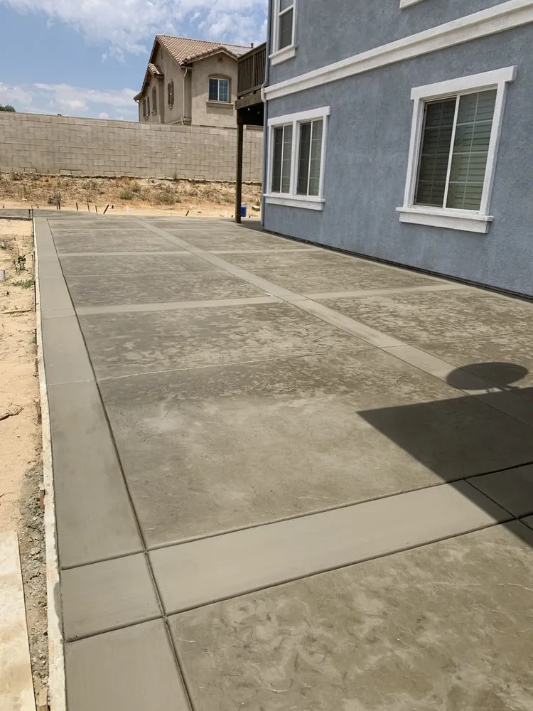 Custom landscape installation with custom design in Riverside, CA by Tony's Landscape