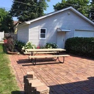 Custom lawn mowing service in Waukegan, IL - Tony's Landscaping & Snow Plowing