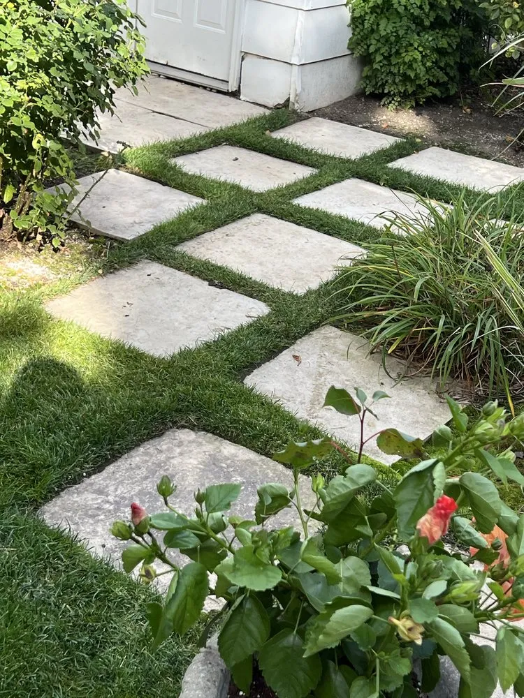 Expert garden landscaping in Ingleside, IL by Tony’s Landscaping