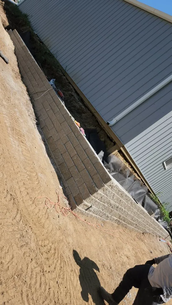 Professional yard cleanup service for beautiful yards across Rock Island, IL - Tony's Landscaping