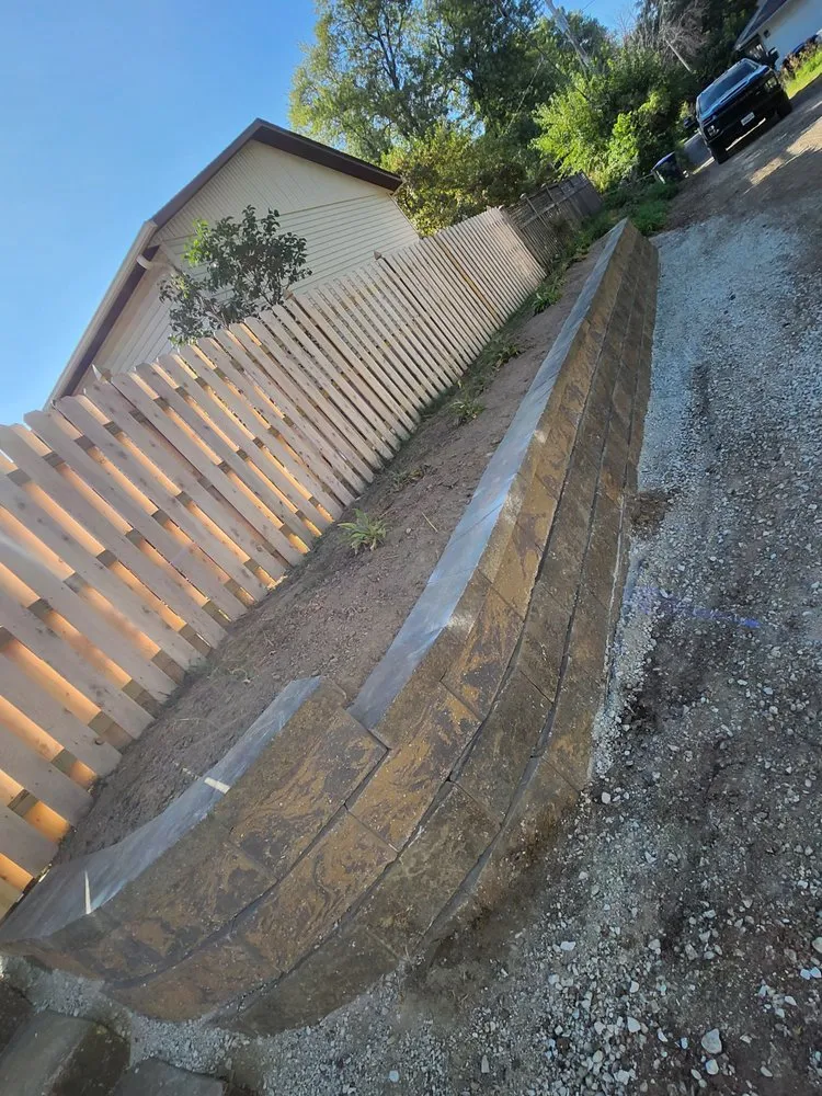 Professional outdoor landscaping in Rock Island, IL - Tony's Landscaping