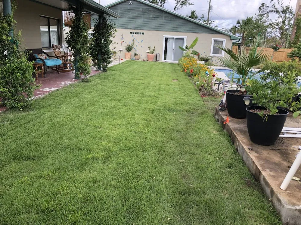 Local outdoor landscaping experts serving Panama City, FL - Tony's Lawn And Landscaping