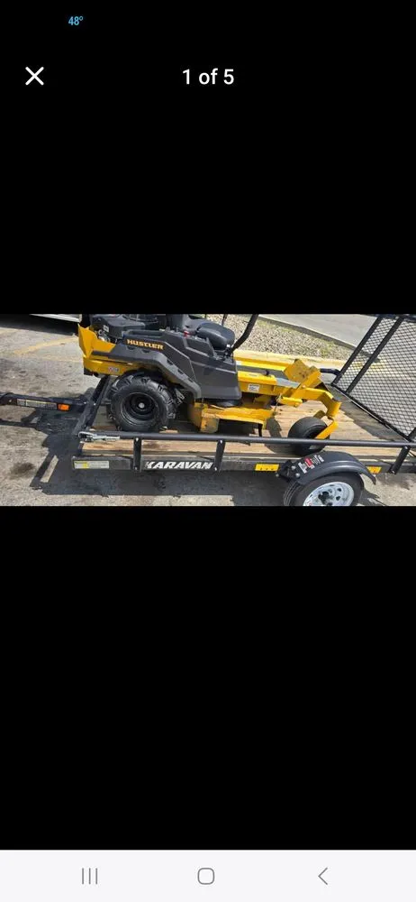 Top-rated lawn care service in Des Moines, IA by Tonys Lawn Care