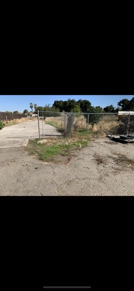 Expert landscaping services for year-round maintenance in Modesto, CA by Tony’s Lawn Care Services