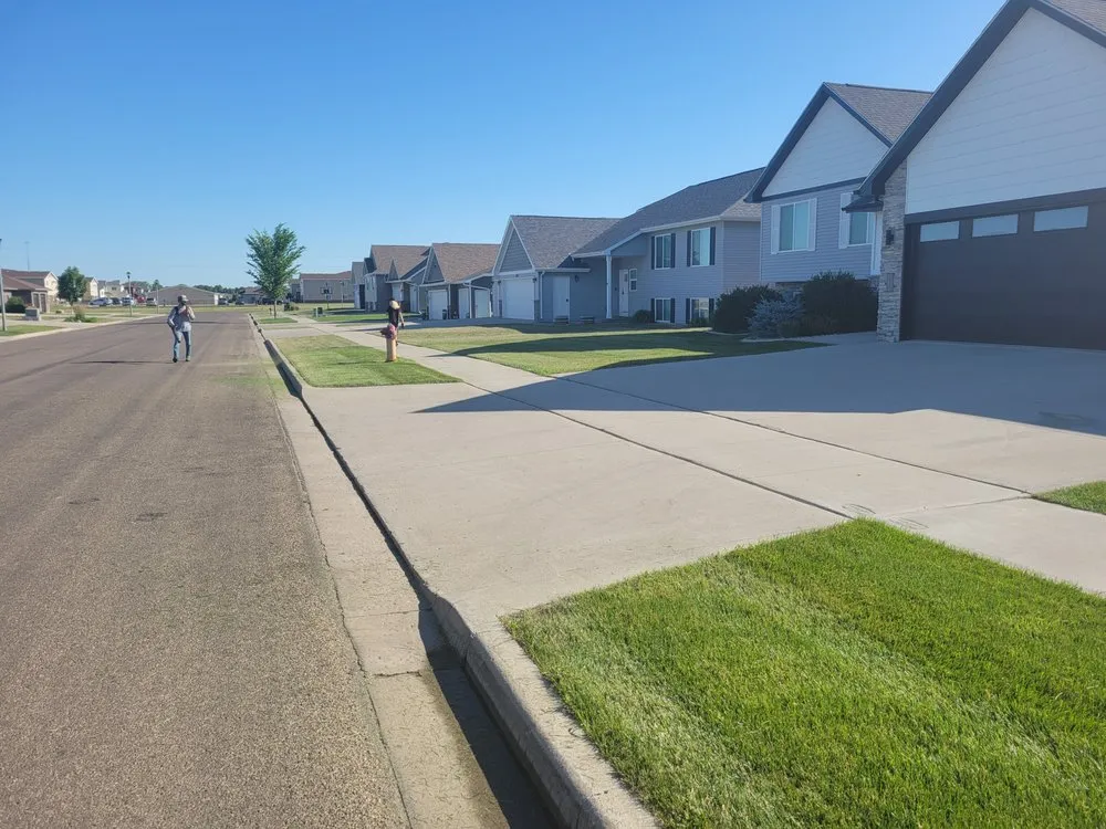 Top-rated yard cleanup service for outdoor upgrades across Minot, ND - Tony's Lawn Service