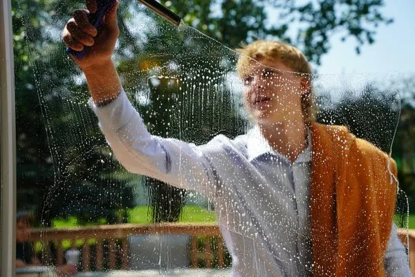 Tony’s Outdoor Solutions Logo