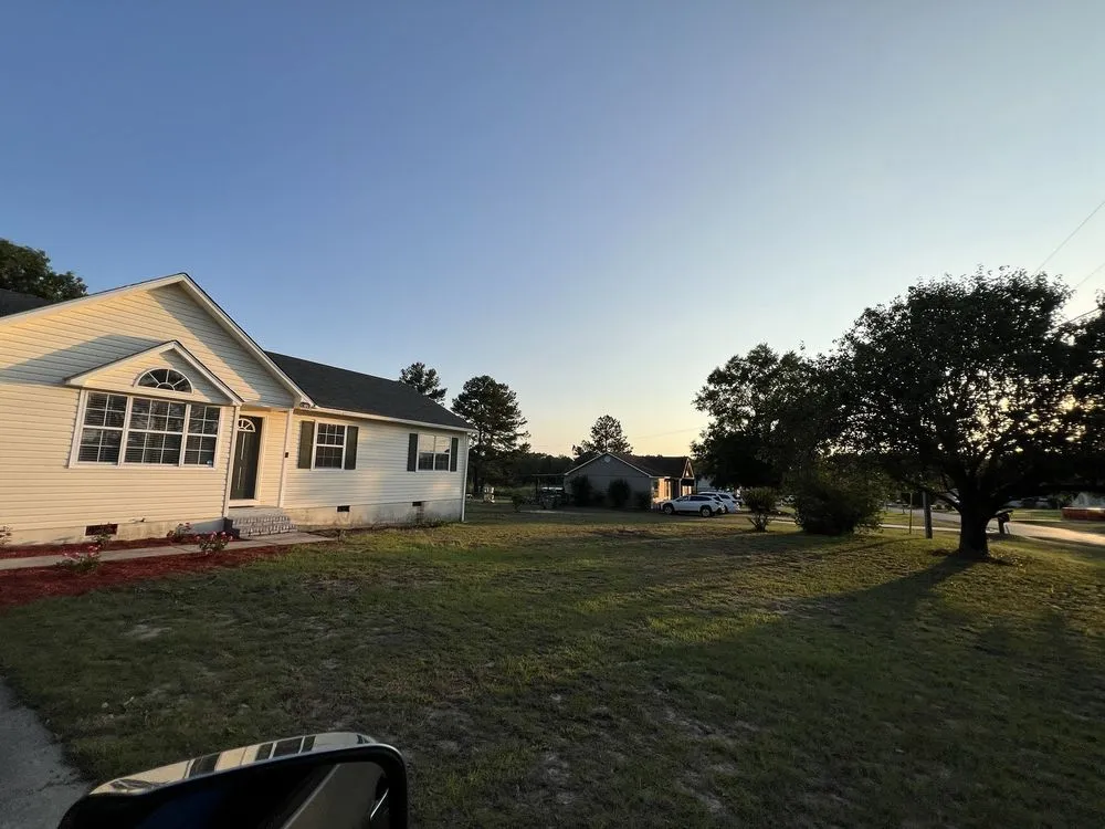 Affordable yard maintenance for year-round maintenance across Tifton, GA - Tony’s Premium Lawn Services