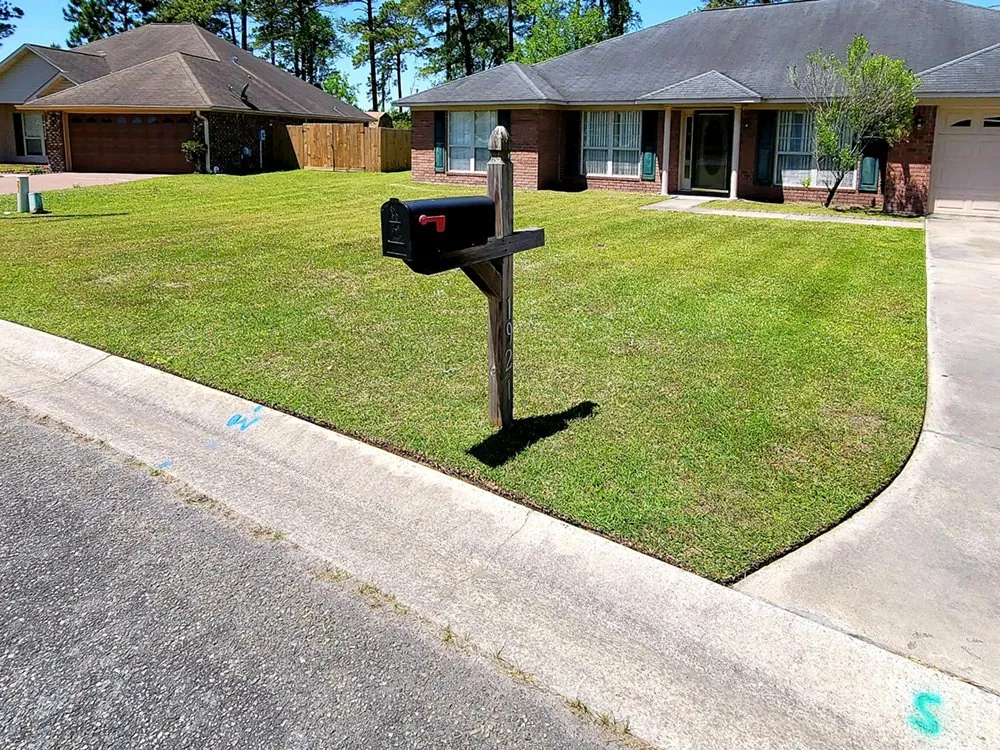 Custom yard maintenance for outdoor upgrades in Allenhurst, GA by TooEasy Cuts